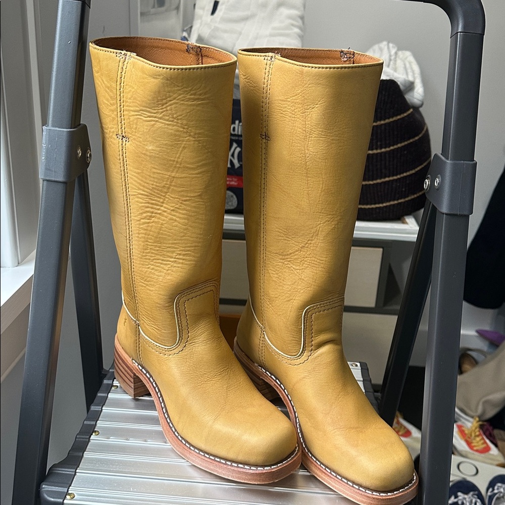 Frye Campus 14L Banana Leather Boots 8